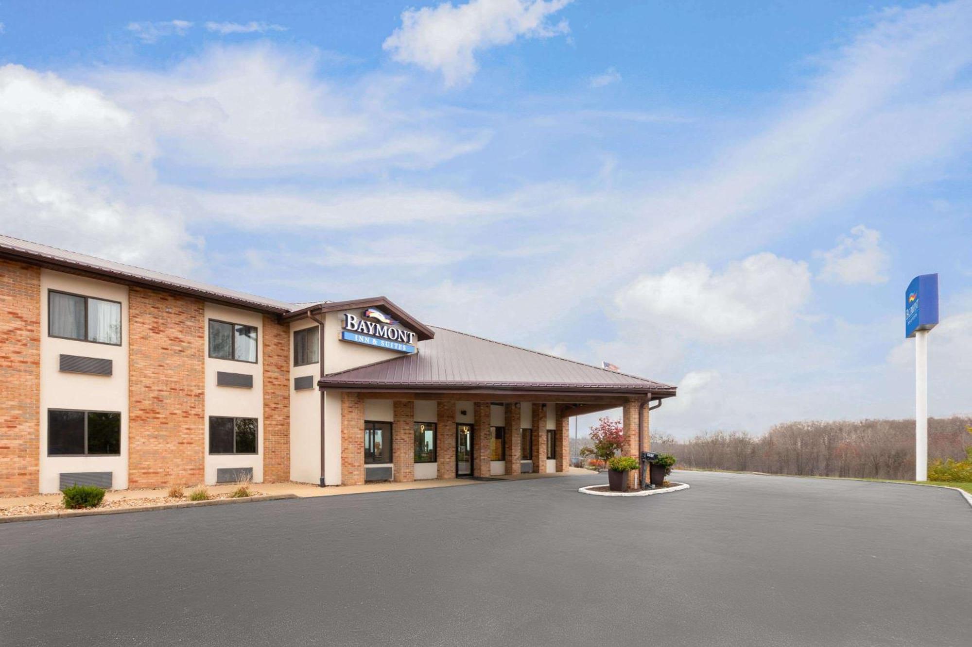 Baymont By Wyndham Warrenton Hotel Exterior foto